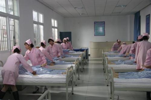 重庆高级护理专业前景如何