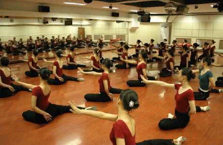 成都天一幼师学校分享:不是幼师专业可以做幼师吗