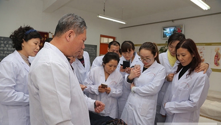 眉山卫生学校针灸推拿专业招生