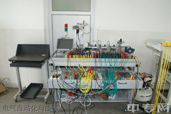 崇州职业教育培训中心电气自动化与维修