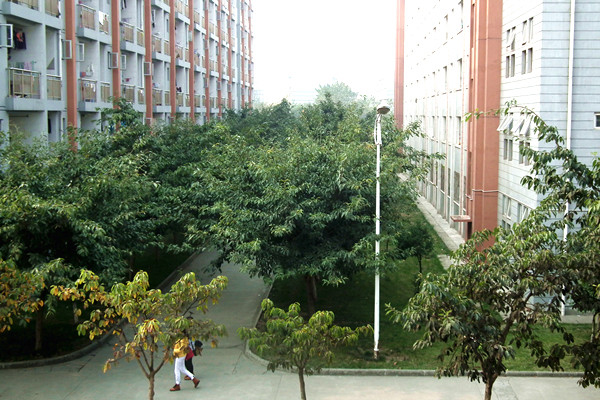 贵州省商贸学校