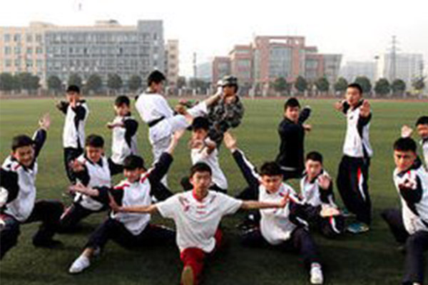 江油职高 江油职高