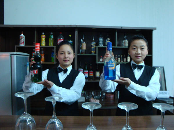 自贡旅游职中-饭店服务与管理招生