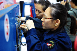 成都华商理工学校2019飞机发动机维修与维护专业招生