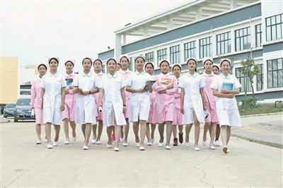 女孩子学护理专业好吗