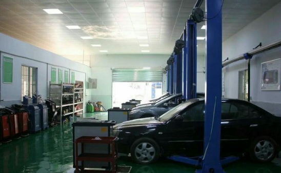 贵州省机电学校汽车运用与维修专业