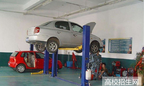 汽车检测与维修专业