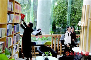 校园一角 校园一角