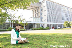 校园一角 校园一角