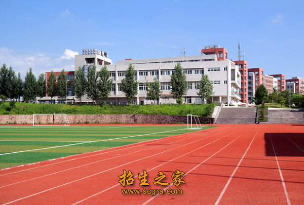 学校